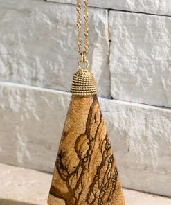 Urbanista Necklaces Triangle Pendant In Brown Jasper