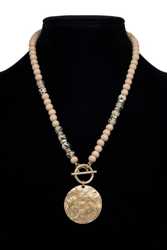 Urbanista The Pheobe Necklace - Black 4 Urbanista The Pheobe Necklace - Black