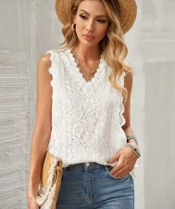 Shying Fashion Tops A Touch Of Lace Tank