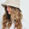 Queens Lane Bucket Hat In Tan