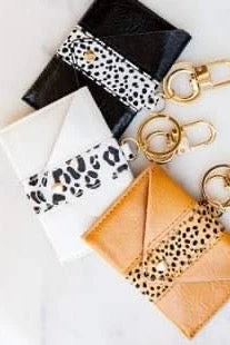 Pretty Simple Leather Clutch In White Handbags & Purses