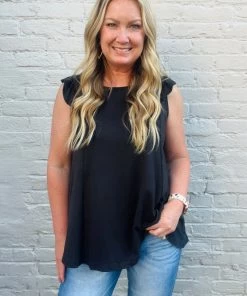 Ninexis New Arrivals The Wrenley Pullover - Black