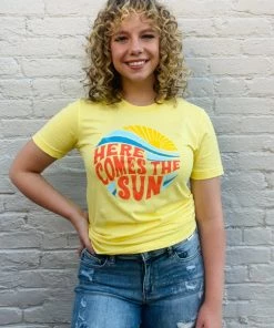 Kissed Here Comes The Sun Graphic Tee New Arrivals