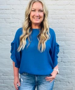 Doe & Rae The Jovie Pullover - Blue New Arrivals